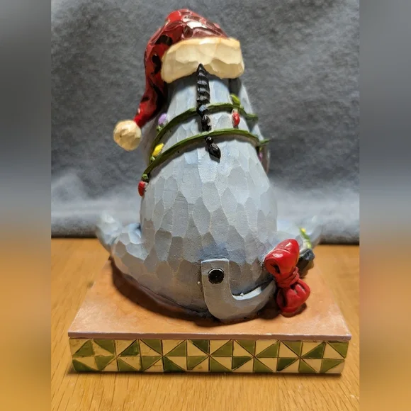 Disney Traditions Jim Shore Eeyore "Entangled" Figurine - Picture 3 of 4